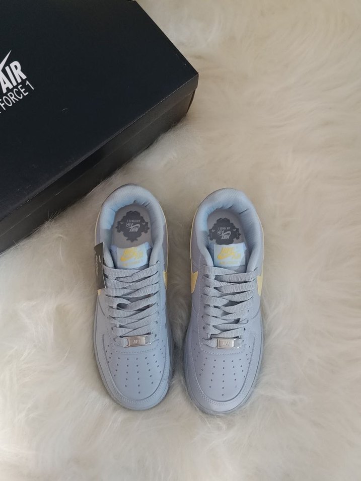 Gri Nike Air Kadın Spor Ayakkabı 36//40 arası numaralar - Görsel 2