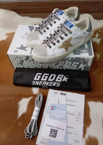 Golden Goose Deluxe ürünü
