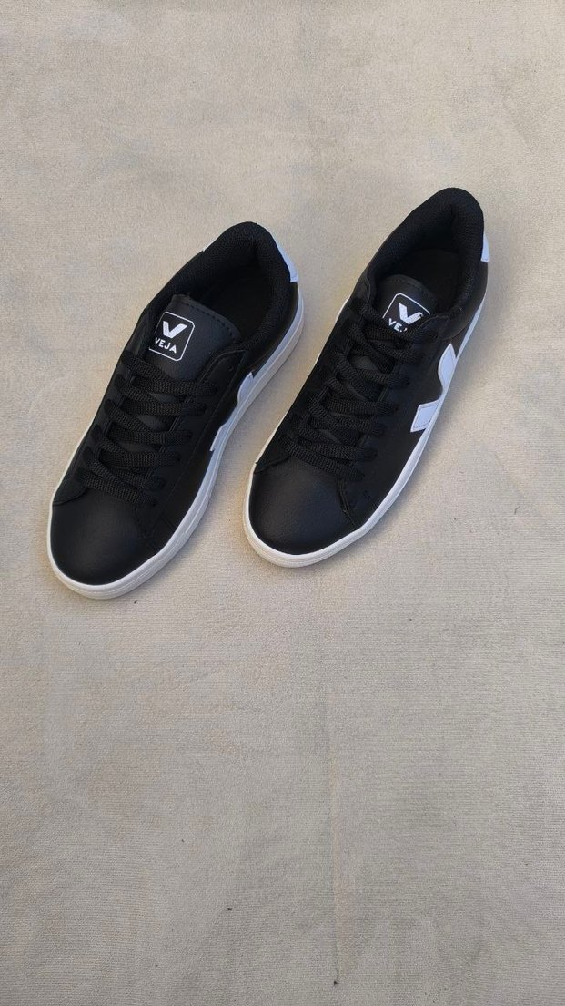 Veja Siyah-Beyaz Minimal Sneaker — görsel 5/9