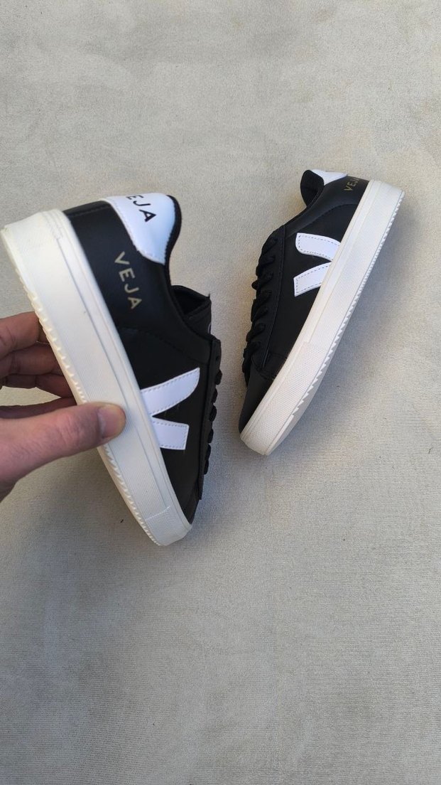 Veja Siyah-Beyaz Minimal Sneaker — görsel 4/9