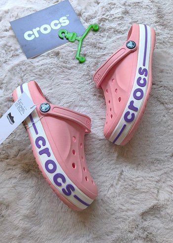 Crocs ürünü