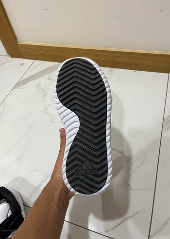 Adidas Core Black Beyaz Spor Ayakkabı - Görsel 7