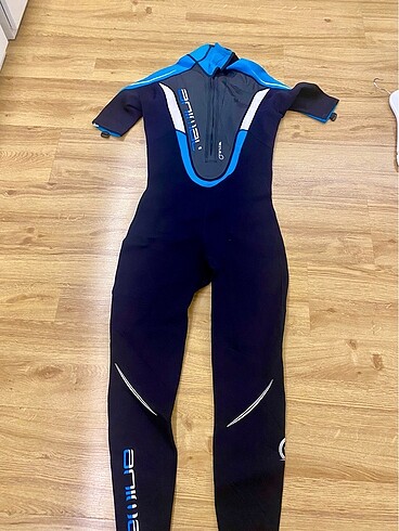 UNISEX DALGIÇ KIYAFETİ