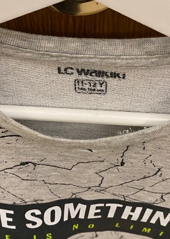 LC WAİKİKİ ÜST - Görsel 4