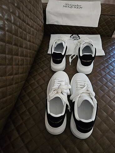 Alexander McQueen Alexander McQUEEN