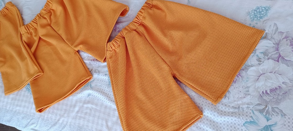 sari şort - Görsel 3