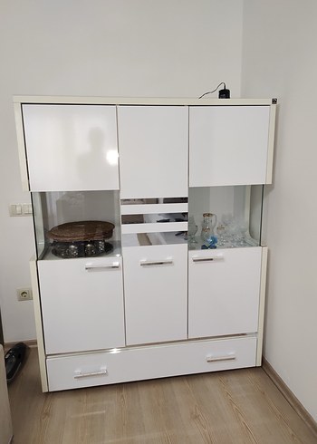 Koltuk takımı- yemek masası - vitrin - Görsel 6