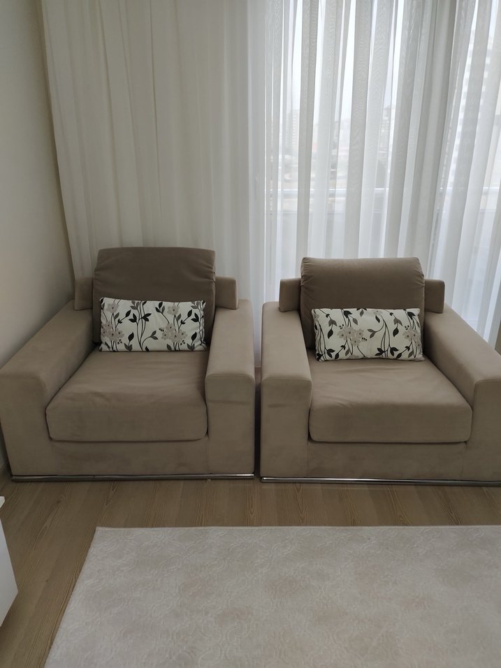 Koltuk takımı- yemek masası - vitrin - Görsel 4