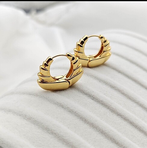Modern gold çelik küpe