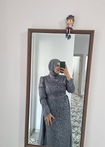 Uzun Gri Etnik Desenli Sade Notalı abiye - Görsel 5