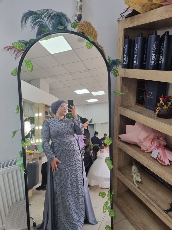 Uzun Gri Etnik Desenli Sade Notalı abiye - Görsel 3