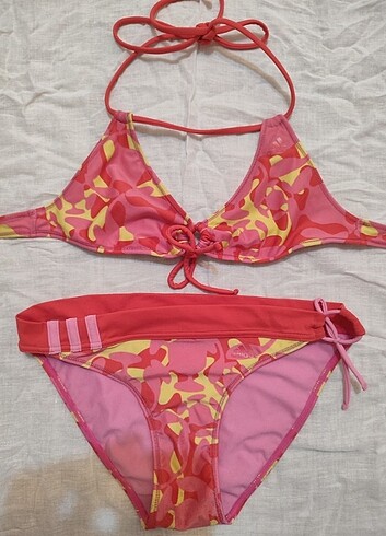 13-14 Yaş Beden pembe Renk Adidas kız çocuk bikini takımı 