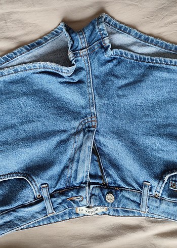 Düğmeli Mavi Midi Denim Şort