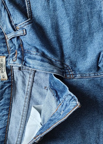 42 Beden mavi Renk Düğmeli Mavi Midi Denim Şort
