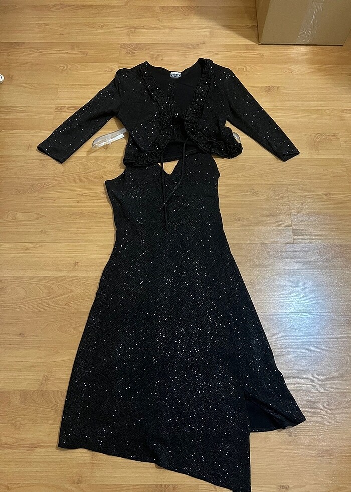 Çok şık gece elbisesi. - Görsel 3