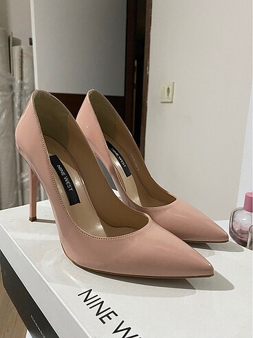 NINE WEST TOPUKLU AYAKKABI