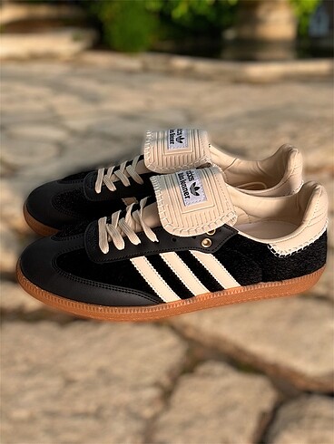 Adidas Wales boner