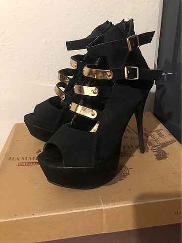 Çok şükür stiletto