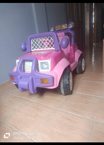 Pilsan prenses akülü araba 