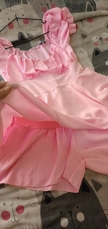 40 Beden pembe Renk Pembe şortlu elbise