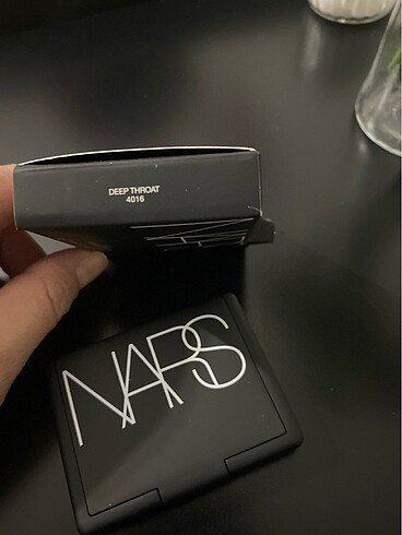  Beden Nars Allık