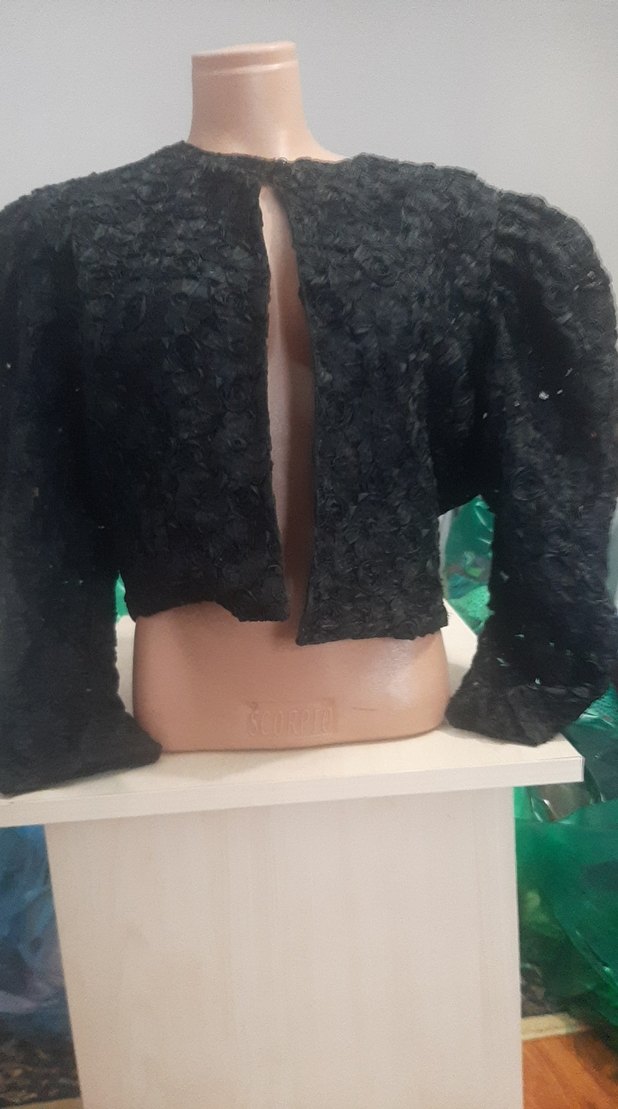 Siyah Düğmeli Kız Bolero - Görsel 3