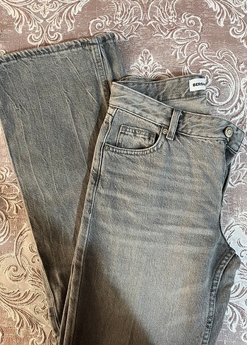 32 Beden gri Renk Bershka Straight Fit Jean