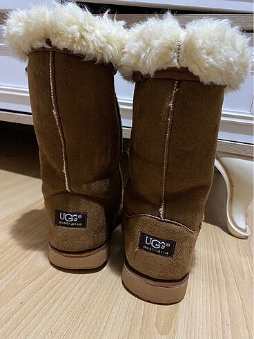 Ugg Ugg uzun bot