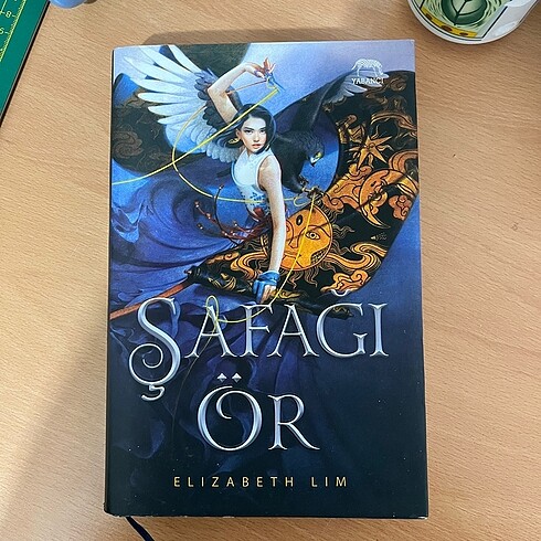 Şafağı Ör - Elizabeth Lim (Ciltli)