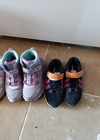 32 Beden 4 çift Marka kız çocuk ayakkabı Hummel Skechers benetton Lumberj