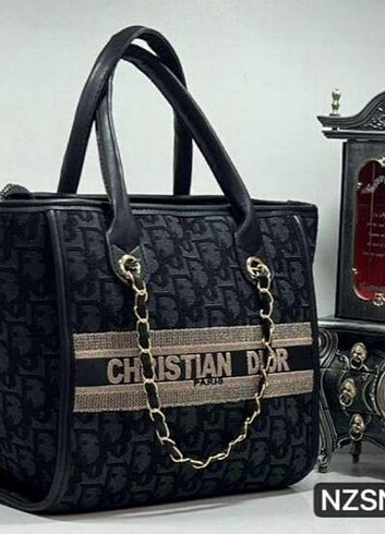Diğer CHRISTIAN DIOR????