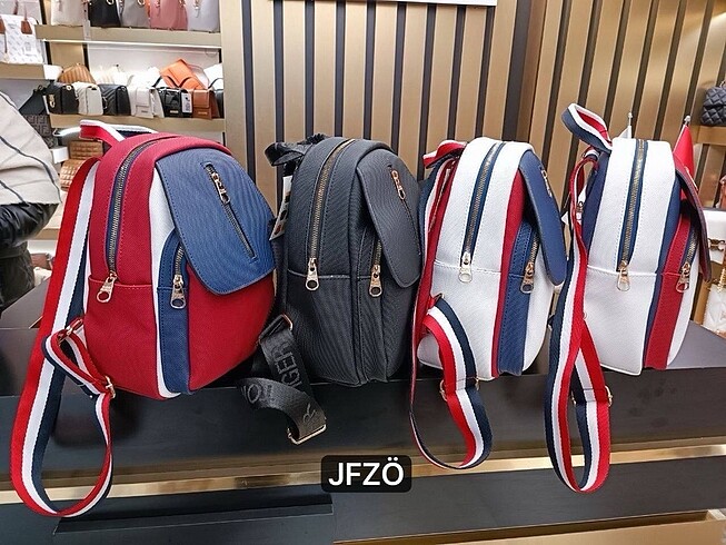 Beden TOMMY HILGIFER LUXURY ÇANTA