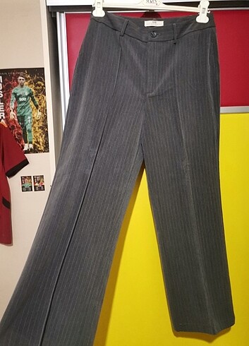 Stradivarius çizgili kumaş pantolon 