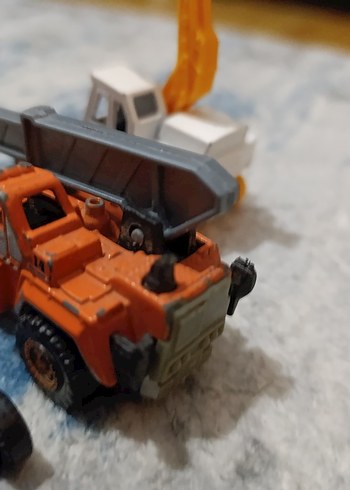 işmakinesi lotu 4 matchbox 2maisto - Görsel 7