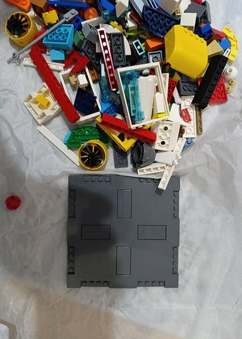 400-450 parça var hepsi orjinal lego - Görsel 2