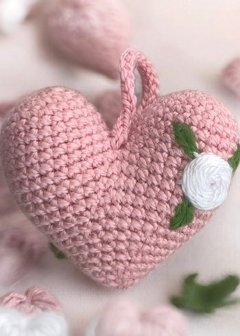 El Örgüsü Pembe Kalp anahtarlık veya charm - Görsel 2