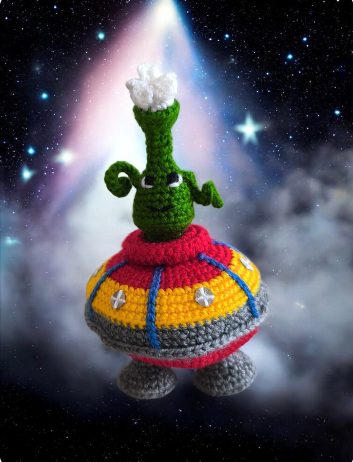 amigurumi örgü uzaylı ve gemisi oyuncak - Görsel 2