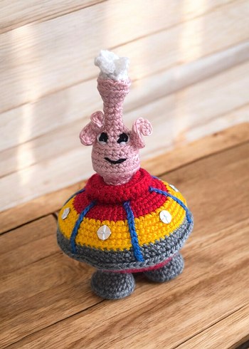 amigurumi örgü uzaylı ve uzay gemisi oyuncak - Görsel 3