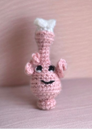 Pembe Örgü Amigurumi Uzaylı Oyuncak - Görsel 3