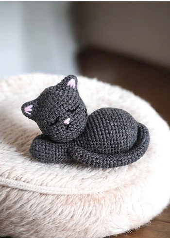 amigurumi örgü oyuncak gri kedi - Görsel 2