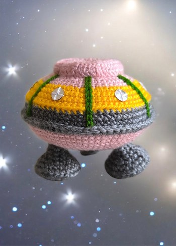 amigurumi örgü uzaylı gemisi oyuncak - Görsel 2