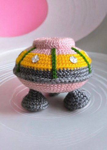 amigurumi örgü uzaylı gemisi oyuncak - Görsel 4