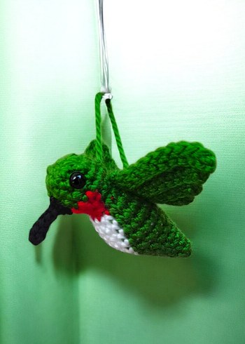 kırmızı amigurumi örgü sinek kuşu anahtarlık veya charm - Görsel 9