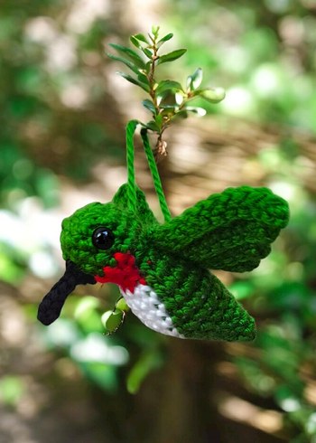 kırmızı amigurumi örgü sinek kuşu anahtarlık veya charm - Görsel 7