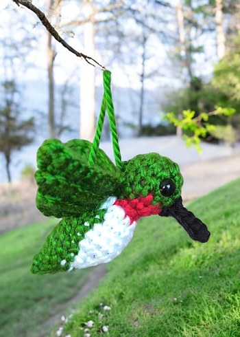 kırmızı amigurumi örgü sinek kuşu anahtarlık veya charm - Görsel 10