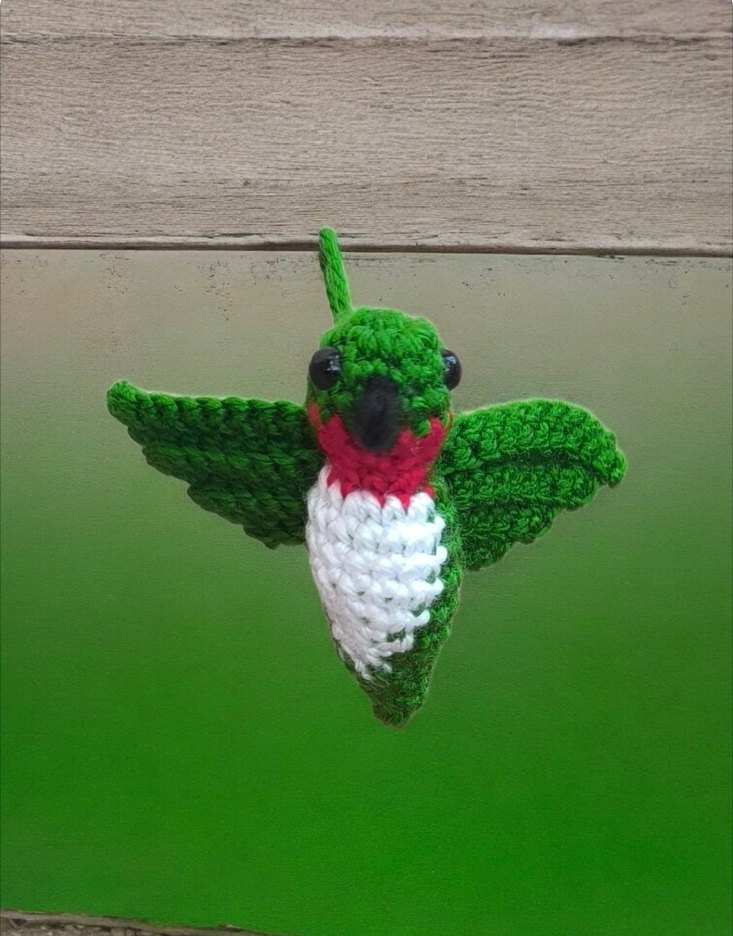 kırmızı amigurumi örgü sinek kuşu anahtarlık veya charm - Görsel 3