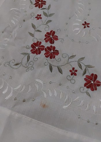 Nakışlı Beyaz Masa Örtüsü - Görsel 5