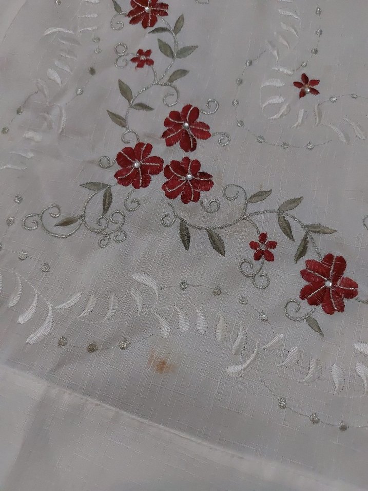 Nakışlı Beyaz Masa Örtüsü - Görsel 5