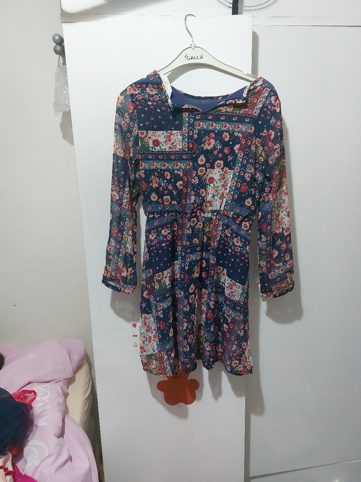 Çiçek Desenli Kemerli Uzun Kollu Kız Elbisesi - Görsel 3