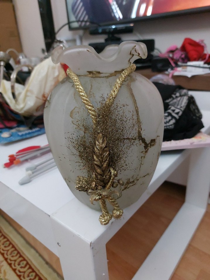 Parlak Altın Dekoratif Vazo - Görsel 2